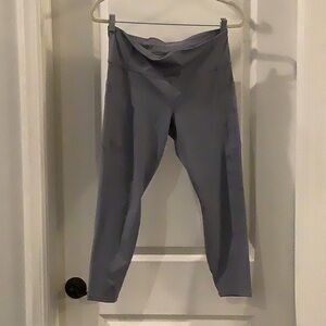 Athleta Ultimate Stash 7/8 Tight